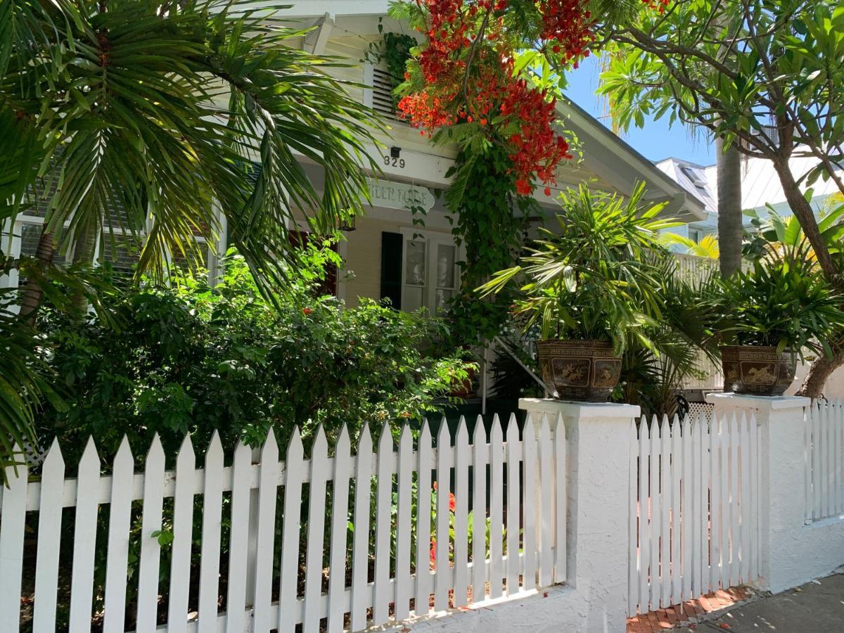 فندق The Garden House كي وست المظهر الخارجي الصورة
